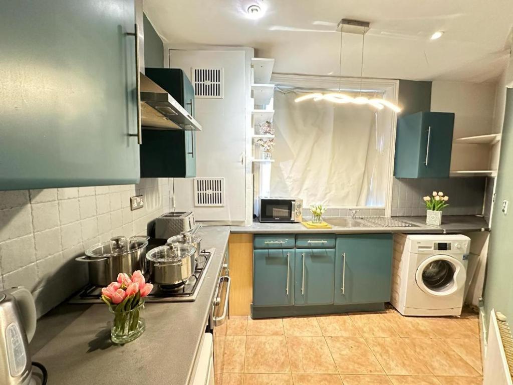 Apartamento Affordable Two Bedroom In *